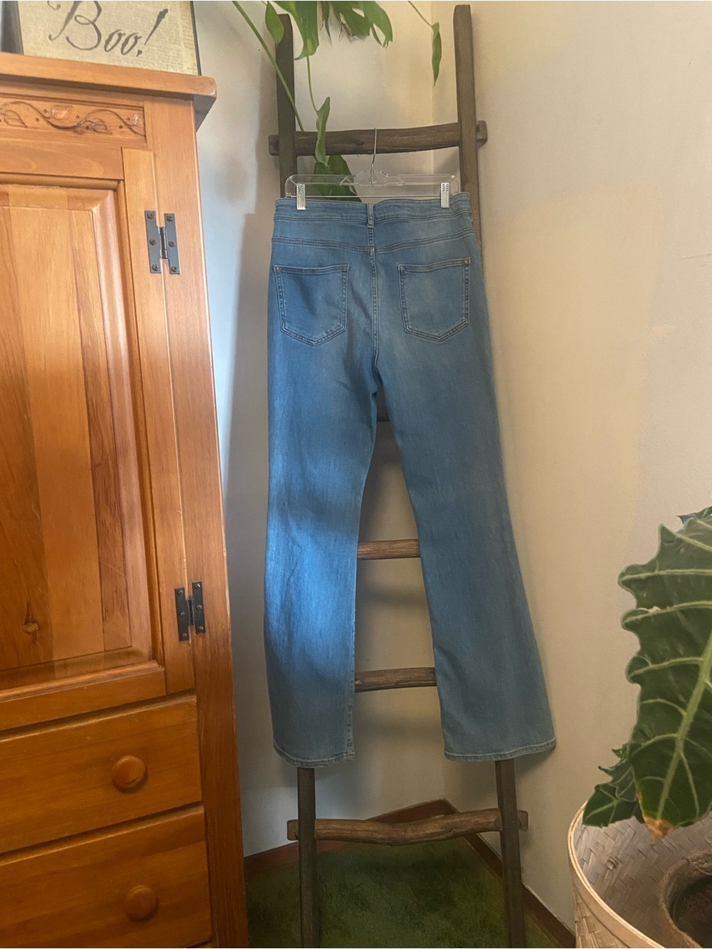 Anthropologie Wide-Leg Jeans in Medium Blue Wash - Picture 6 of 6
